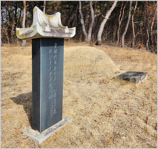 um-92.jpg